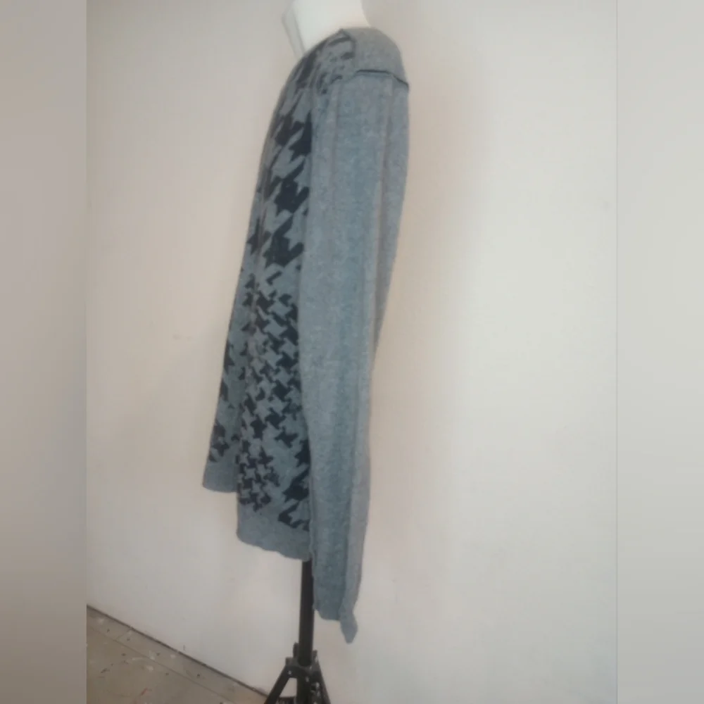 Public Opinion Gray and Black Houndstooth 100% Cashmere  Men SweaterZs XL